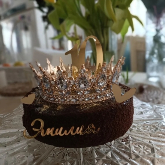 Pasta Tacı Tam Tur Rose Gold Renk Taşlı Metal Taç Aksesuar Pasta Tacı Tam Tur Rose Gold Renk Taşlı Metal Taç Aksesuar