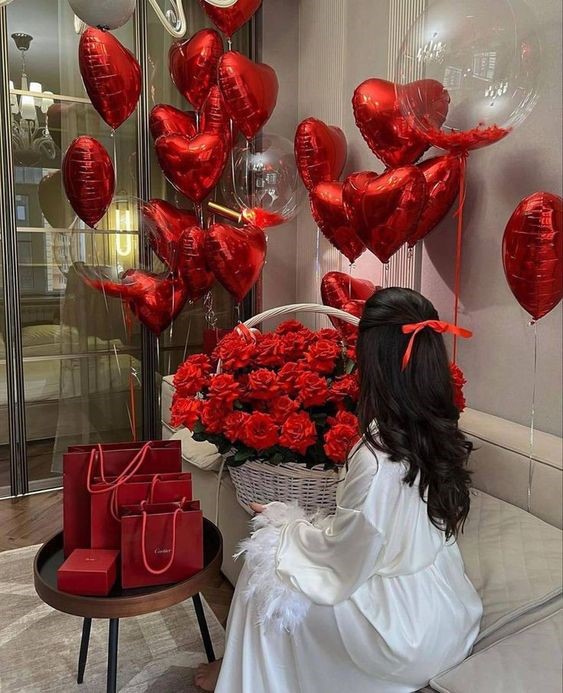 Kalp uçan balon demeti yeni model